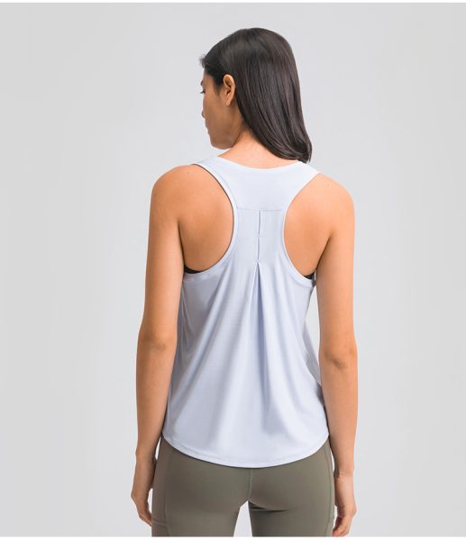 DT089-top-weiß-shorts-gruen-4